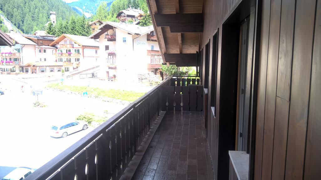 Stella Alpina Lägenhet Campitello di Fassa Exteriör bild